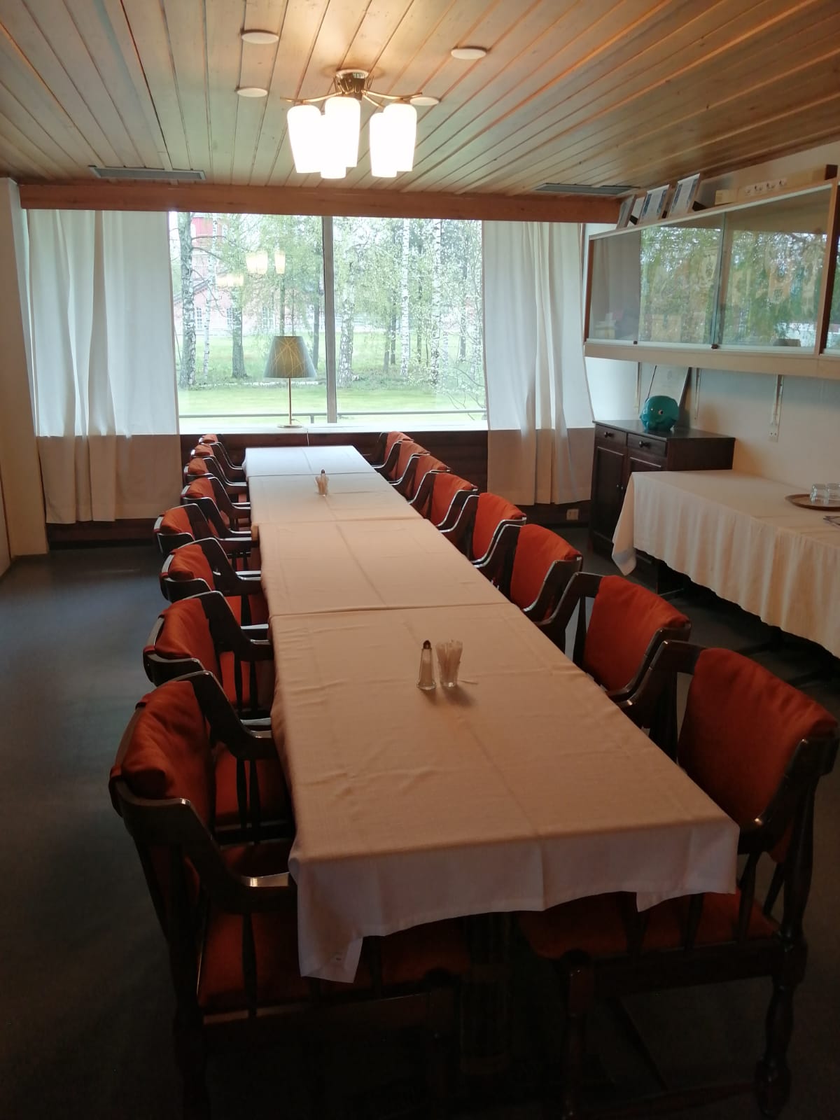 Ravintola Jokihelmen sisäänkäynti